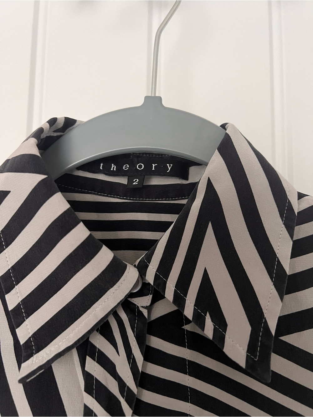 Theory Gray and Black Button Down Shirt - Size 2 - Picture 3 of 5